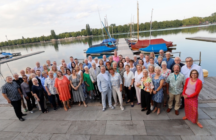 32e86893-12bf-40f8-834f-f85ad72a8ca6(1)